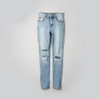 Chic Distressed Jeans