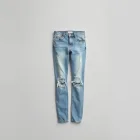 Chic Ripped Jeans